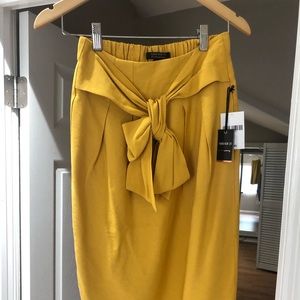 MUSTARD PENCIL SKIRT WITH FRONT BOW